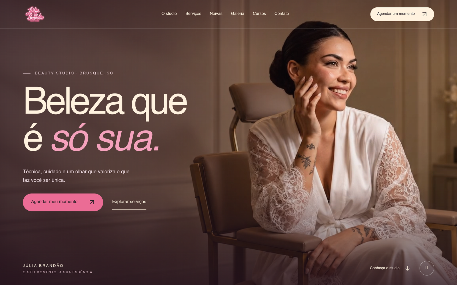 Studio Júlia Brandão em desktop